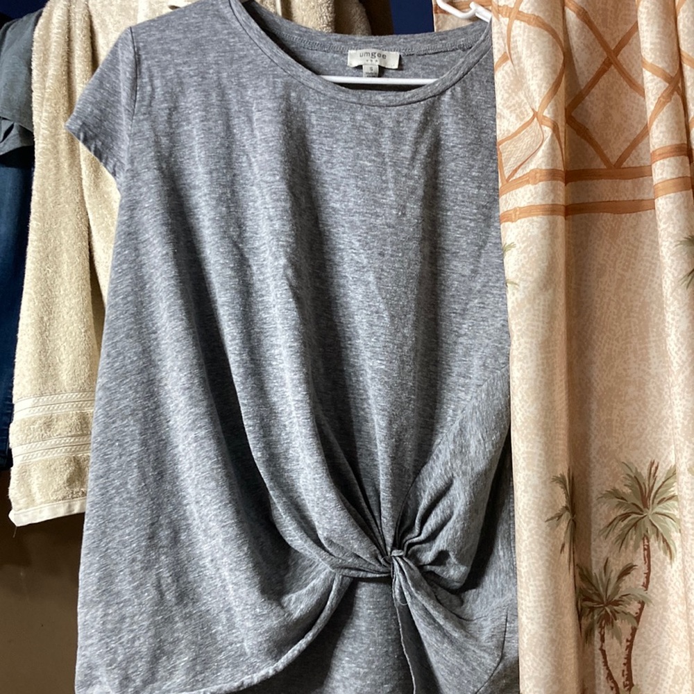 Umgee twist front blouse size small gray - Picture 1 of 3